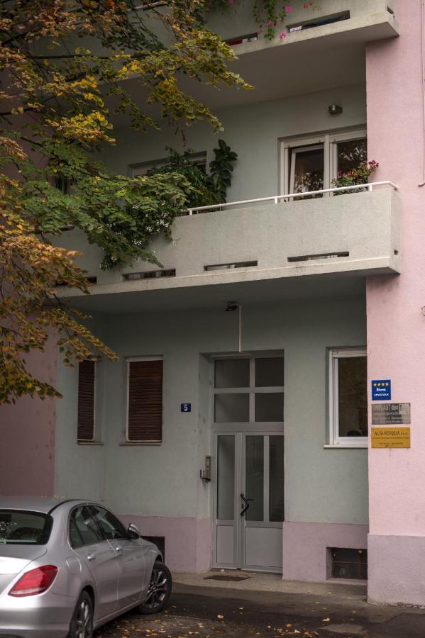 Apartman Pannonica Pin 0-24H Slavonski Brod Exterior photo